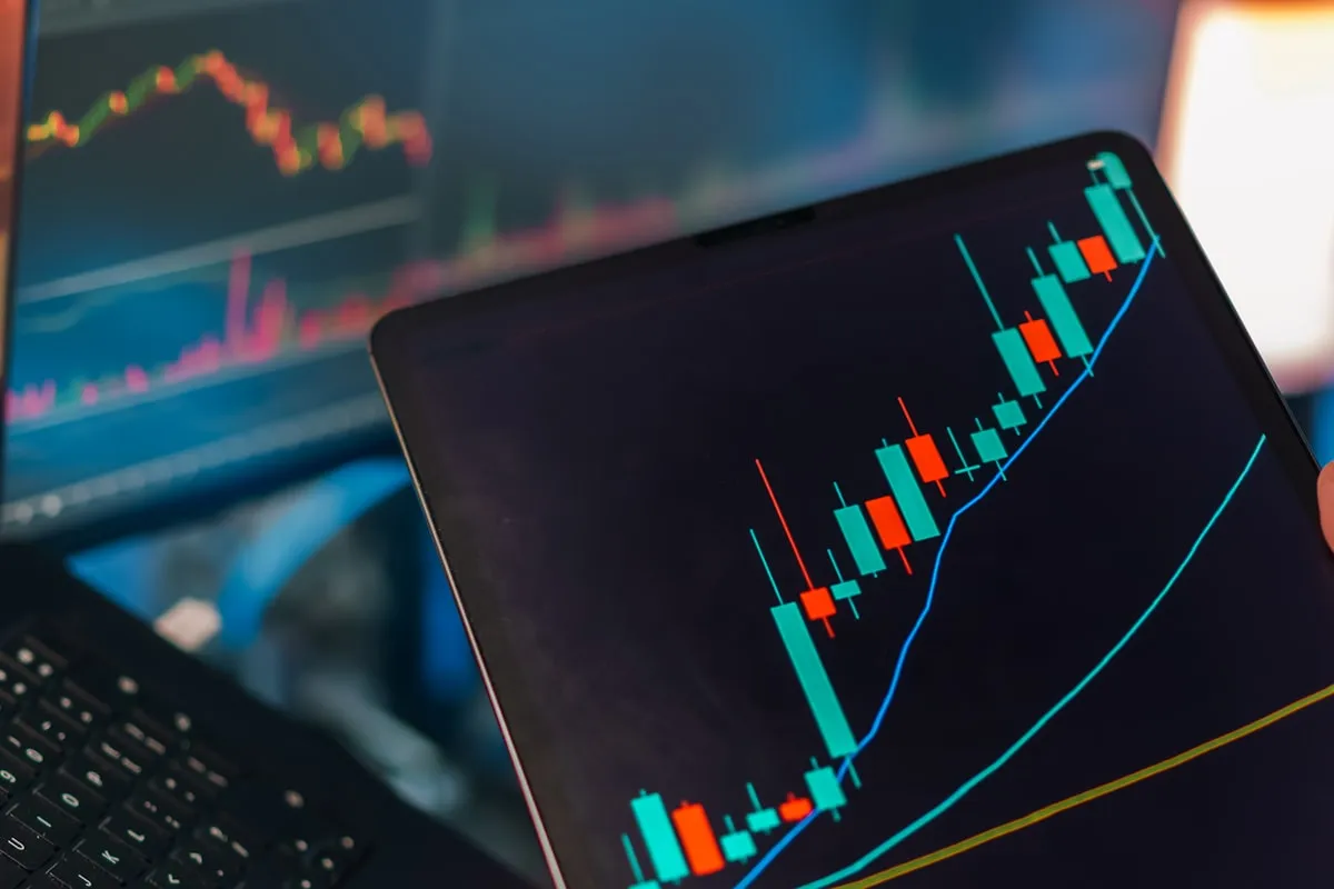 Financial Compliance Monitor